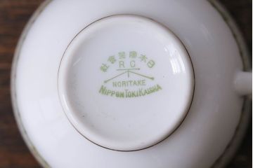 オールドノリタケ(則武・日陶)　ヤジロベー印　クラシックなカップ&ソーサー2客セット(洋食器)(2)