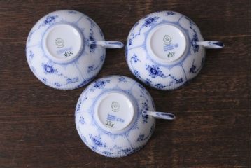 中古　ROYAL COPENHAGEN(ロイヤルコペンハーゲン)　ブルーフルーテッド　ハーフレース　ティーカップ&ソーサー3客セット