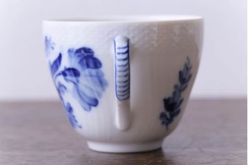 中古　ROYAL COPENHAGEN(ロイヤルコペンハーゲン)　ブルーフラワー　カーブ　コーヒーカップ&ソーサー(洋食器)2客セット