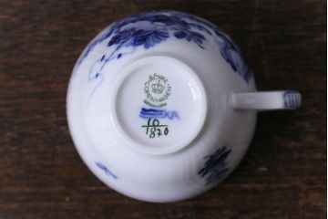 中古　ROYAL COPENHAGEN(ロイヤルコペンハーゲン)　ブルーフラワー　カーブ　コーヒーカップ&ソーサー(洋食器)2客セット