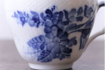中古　ROYAL COPENHAGEN(ロイヤルコペンハーゲン)　ブルーフラワー　カーブ　コーヒーカップ&ソーサー(洋食器)3客セット
