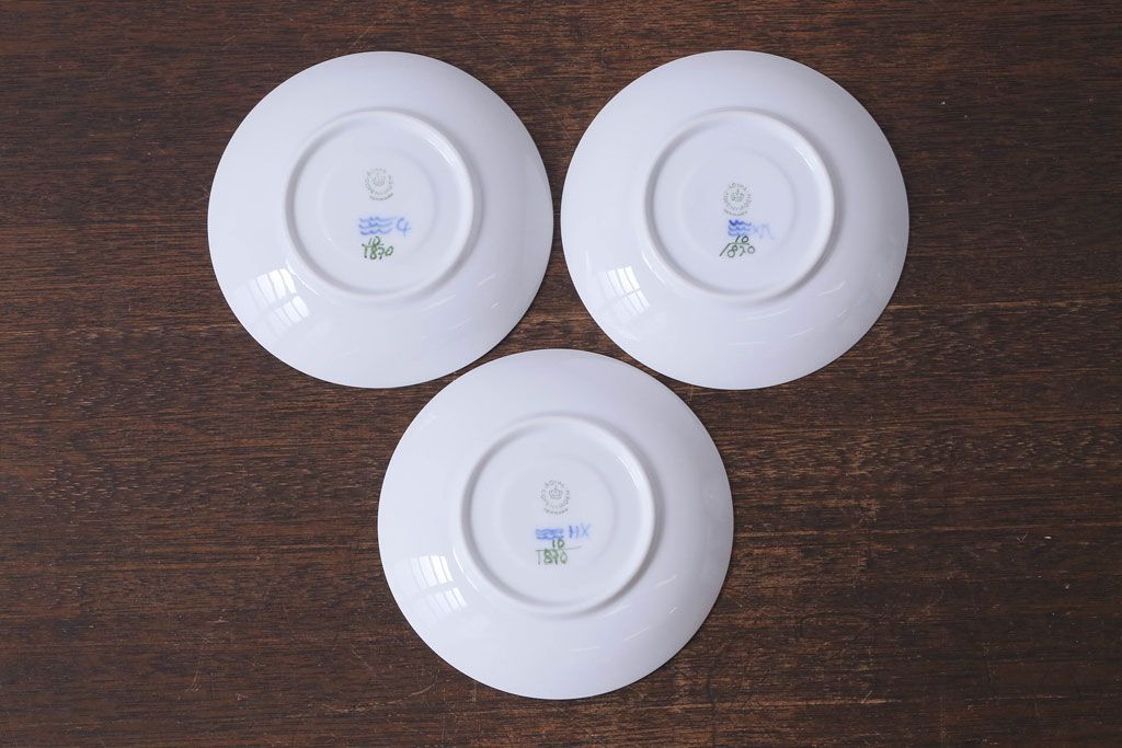 中古　ROYAL COPENHAGEN(ロイヤルコペンハーゲン)　ブルーフラワー　カーブ　コーヒーカップ&ソーサー(洋食器)3客セット