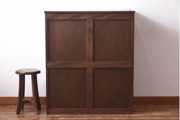 中古　伝統工芸軽井沢彫り　牡丹の意匠が目を引く上品なチェスト(衣装箪笥、タンス)