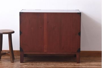 アンティーク家具　和製アンティーク　艶やかな漆塗りが魅力の松本衣装箪笥ローボード(チェスト)