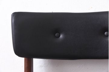 アンティーク家具　北欧・デンマーク　ボタン付きの黒のレザーが格好いいチェア(ダイニングチェア、椅子)(1)
