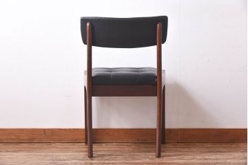 アンティーク家具　北欧・デンマーク　ボタン付きの黒のレザーが格好いいチェア(ダイニングチェア、椅子)(1)