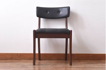 アンティーク家具　北欧・デンマーク　ボタン付きの黒のレザーが格好いいチェア(ダイニングチェア、椅子)(2)