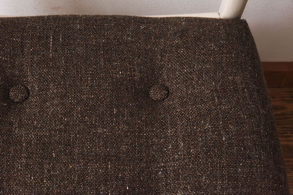 ヴィンテージ家具　北欧ビンテージ　ペイント　シャビーシックなクッションチェア(ダイニングチェア、椅子)(1)