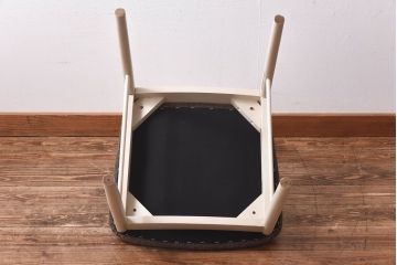 ヴィンテージ家具　北欧ビンテージ　ペイント　シャビーシックなクッションチェア(ダイニングチェア、椅子)(2)