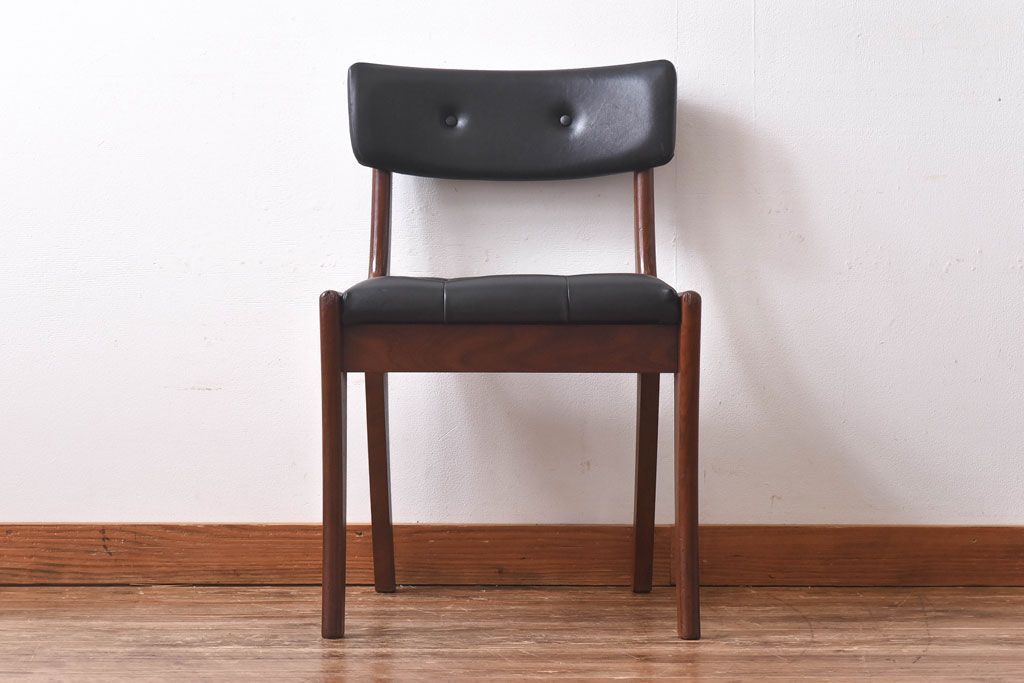 アンティーク家具　北欧・デンマーク　ボタン付きの黒のレザーが格好いいチェア(ダイニングチェア、椅子)(3)