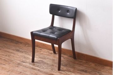 アンティーク家具　北欧・デンマーク　ボタン付きの黒のレザーが格好いいチェア(ダイニングチェア、椅子)(3)