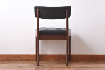 アンティーク家具　北欧・デンマーク　ボタン付きの黒のレザーが格好いいチェア(ダイニングチェア、椅子)(3)