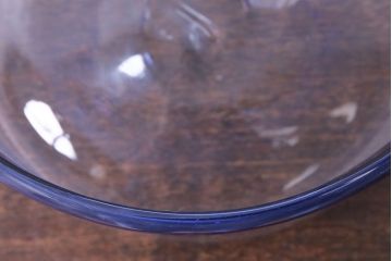 アンティーク雑貨　大正昭和初期　青いラインが魅力の吹きガラス金魚鉢