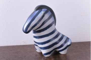 アンティーク雑貨　北欧ビンテージ　アラビア(ARABIA)　Taisto Kaasinen　シマウマのオブジェ(ブルー)