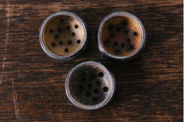 アンティーク雑貨　ヴィンテージ　シンプルなデザインの調味料シェーカー・ホルダーセット(ビンテージ)