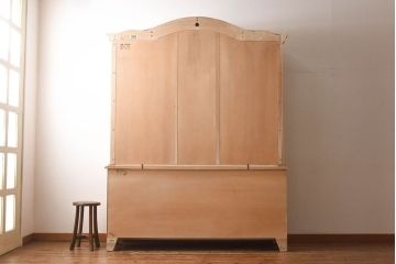 中古　ETHAN ALLEN(イーセンアーレン)　大型チャイナキャビネット(カップボード、食器棚、飾り棚)