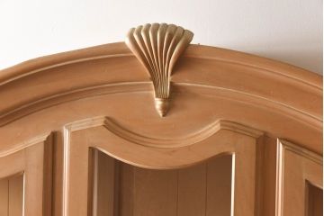 中古　ETHAN ALLEN(イーセンアーレン)　大型チャイナキャビネット(カップボード、食器棚、飾り棚)