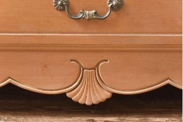 中古　ETHAN ALLEN(イーセンアーレン)　大型チャイナキャビネット(カップボード、食器棚、飾り棚)