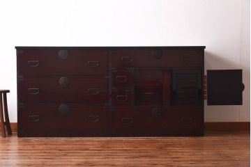 アンティーク家具　和製アンティーク　前面ケヤキ材　銅金具が印象的なからくり付き大川箪笥サイドボード(時代箪笥・キャビネット)