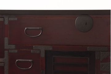 アンティーク家具　和製アンティーク　前面ケヤキ材　銅金具が印象的なからくり付き大川箪笥サイドボード(時代箪笥・キャビネット)