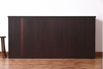 アンティーク家具　和製アンティーク　前面ケヤキ材　銅金具が印象的なからくり付き大川箪笥サイドボード(時代箪笥・キャビネット)