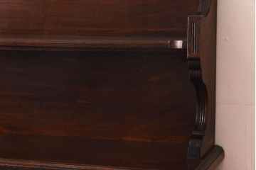 アンティーク家具　イギリスアンティーク　オーク材　重厚な佇まいが魅力のキャビネット(キッチンボード、サイドボード)