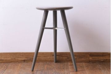 アンティーク家具　アンティーク　シャビーな風合いがおしゃれなペイントスツール(花台)