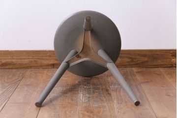 アンティーク家具　アンティーク　シャビーな風合いがおしゃれなペイントスツール(花台)