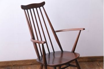 ヴィンテージ家具　イギリスビンテージ　ERCOL(アーコール)　ゴールドスミス・ロッキングチェア