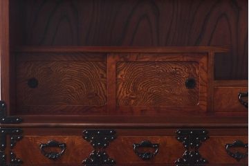 中古　桜木家具店製　本漆　岩谷堂箪笥　上質な和の雰囲気漂う鳴子型飾棚1号(収納棚)