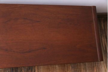 ヴィンテージ家具　北欧ビンテージ　チーク材　シンプルでおしゃれなセンターテーブル(コーヒーテーブル、ローテーブル)