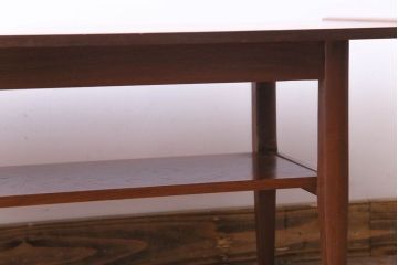 ヴィンテージ家具　北欧ビンテージ　チーク材　シンプルでおしゃれなセンターテーブル(コーヒーテーブル、ローテーブル)