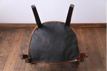 ビンテージ家具　ヨーロッパヴィンテージ　クラシカルなデザインが目を惹くロココ調アームチェア(サロンチェア、椅子)(1)