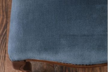 ビンテージ家具　ヨーロッパヴィンテージ　クラシカルなデザインが目を惹くロココ調ダイニングチェア(サロンチェア、椅子)(1)