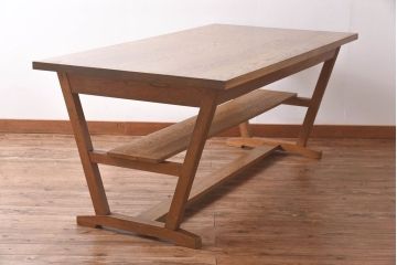 昭和レトロ　ホワイトオーク材　学校の作業台をリメイクしたダイニングテーブル(机)