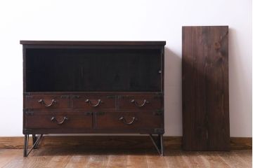 レトロ家具　和製アンティーク　ダイヤガラス入り　レトロな空間にも馴染むリメイク箪笥ローボード(ローチェスト、収納棚)