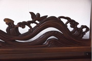 リメイク品 躍動感のある彫りが美しい欄間のガラステーブル(サイドテーブル、コンソールテーブル)