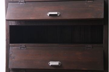 和製アンティーク　古材使用の横開き戸付きパタパタ収納棚(下駄箱、靴箱)