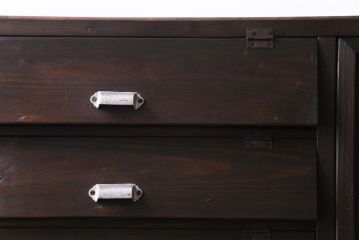和製アンティーク　古材使用の横開き戸付きパタパタ収納棚(下駄箱、靴箱)