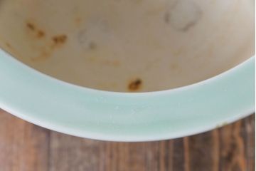 アンティーク雑貨　和製アンティーク　レトロな色合いの陽刻青磁盆栽鉢(植木鉢)