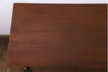 ヴィンテージ家具　北欧ビンテージ　AVALON　モダンな雰囲気のサイドチェスト(サイドボード)