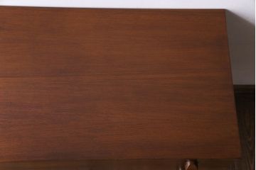 ヴィンテージ家具　北欧ビンテージ　AVALON　モダンな雰囲気のサイドチェスト(サイドボード)