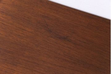 ヴィンテージ家具　北欧ビンテージ　AVALON　モダンな雰囲気のサイドチェスト(サイドボード)