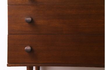 ヴィンテージ家具　北欧ビンテージ　AVALON　モダンな雰囲気のサイドチェスト(サイドボード)