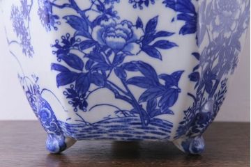 アンティーク雑貨　和製アンティーク　様々な草花が描かれた上品な六角植木鉢