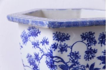 アンティーク雑貨　和製アンティーク　様々な草花が描かれた上品な六角植木鉢