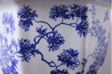 アンティーク雑貨　和製アンティーク　様々な草花が描かれた上品な六角植木鉢