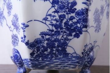 アンティーク雑貨　和製アンティーク　様々な草花が描かれた上品な六角植木鉢