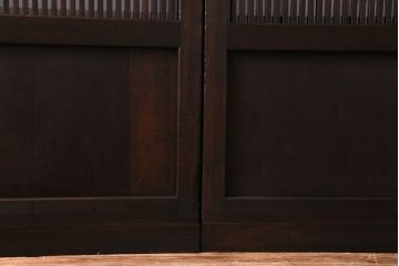 和製アンティーク　板ガラス裏障子留め　細身の桟が美しいガラス入り格子戸(ガラス帯戸、引き戸、建具)2枚組