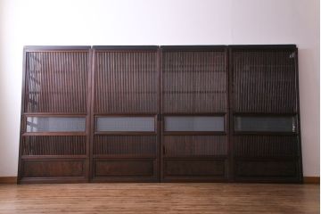 和製アンティーク　板ガラス裏障子留め　凝った作りの腰板が魅力の花ガラス入り格子戸(ガラス帯戸、仕切り戸、引き戸、建具)4枚組